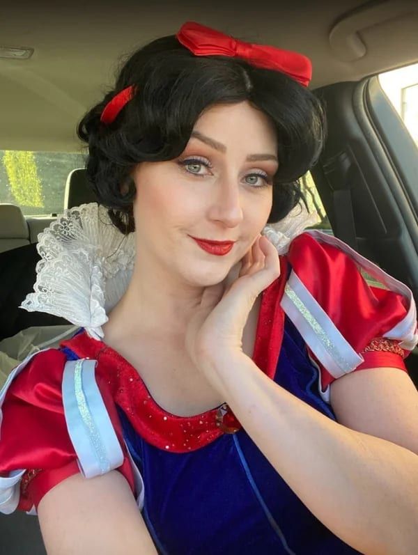Dayna S., Characters.io performer in Los Angeles
