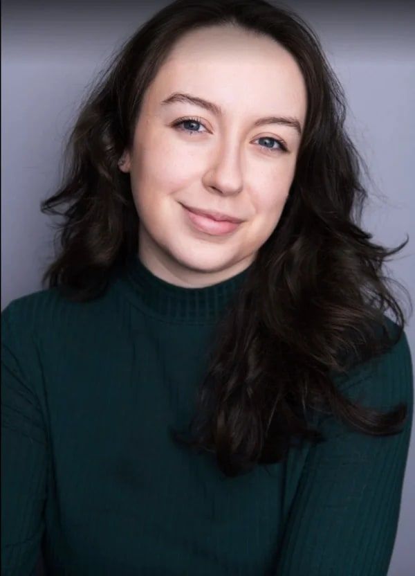 Isabelle W., Characters.io performer in Los Angeles